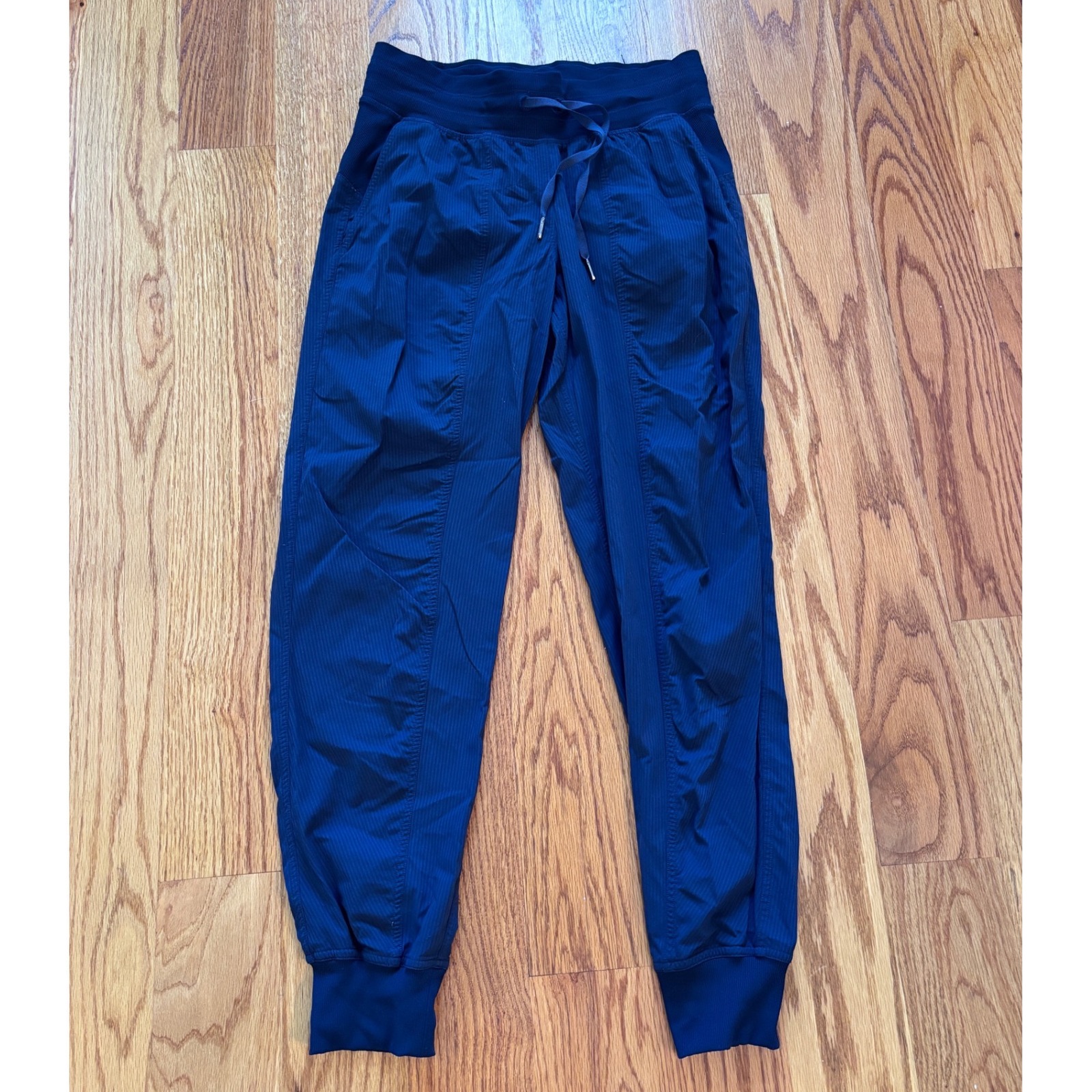 Lululemon Beyond The Studio Jogger Navy Blue Pinstripe Size 6 W5bpjs